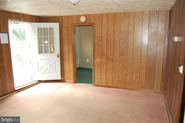 12540 Manor Road Glen Arm, MD 21057 - Photo 27 of 30 Living Room