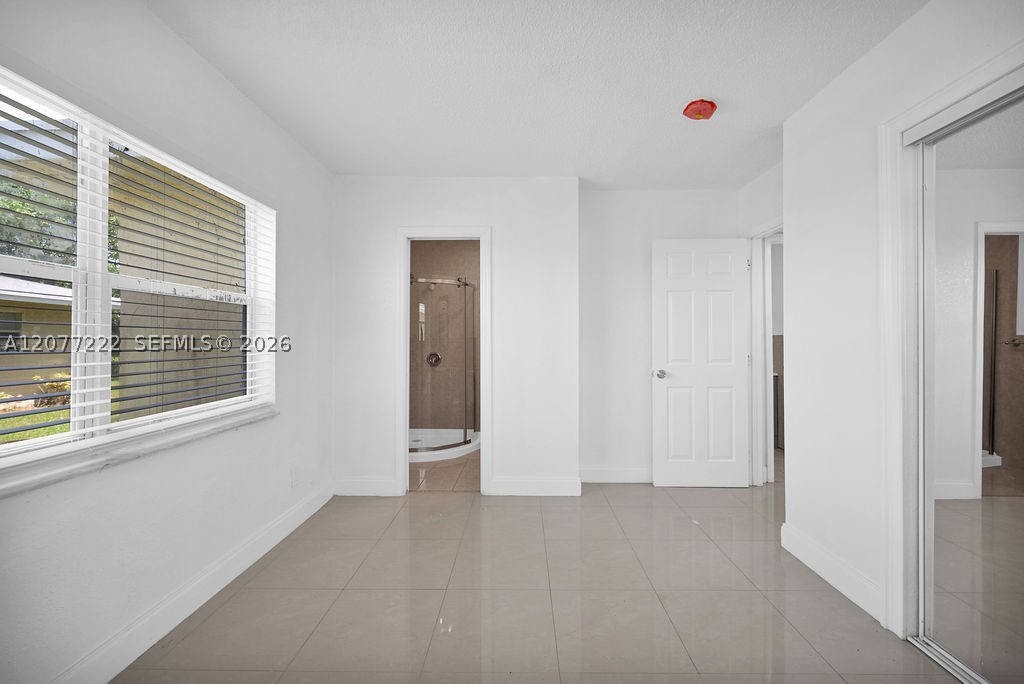655 Kathy Pompano Beach, FL 33068 - Photo 20 of 45 Gallery Image 20