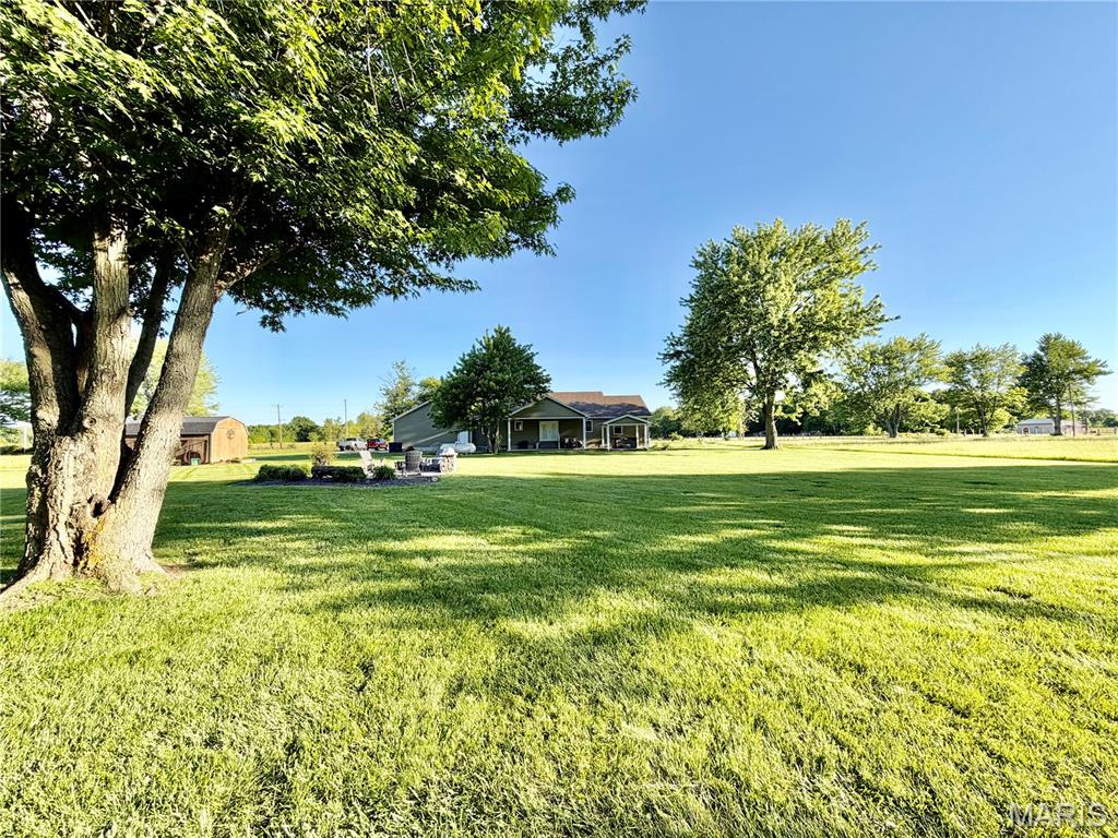 21322 Lake Ka Ho Road Mount Olive, IL 62069 - Photo 12 of 47