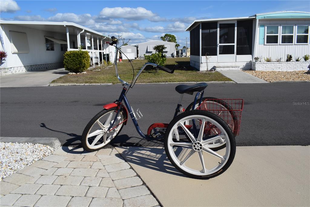 521 Roma Road Venice, FL 34285 - Photo 33 of 57 a car parked in front of house