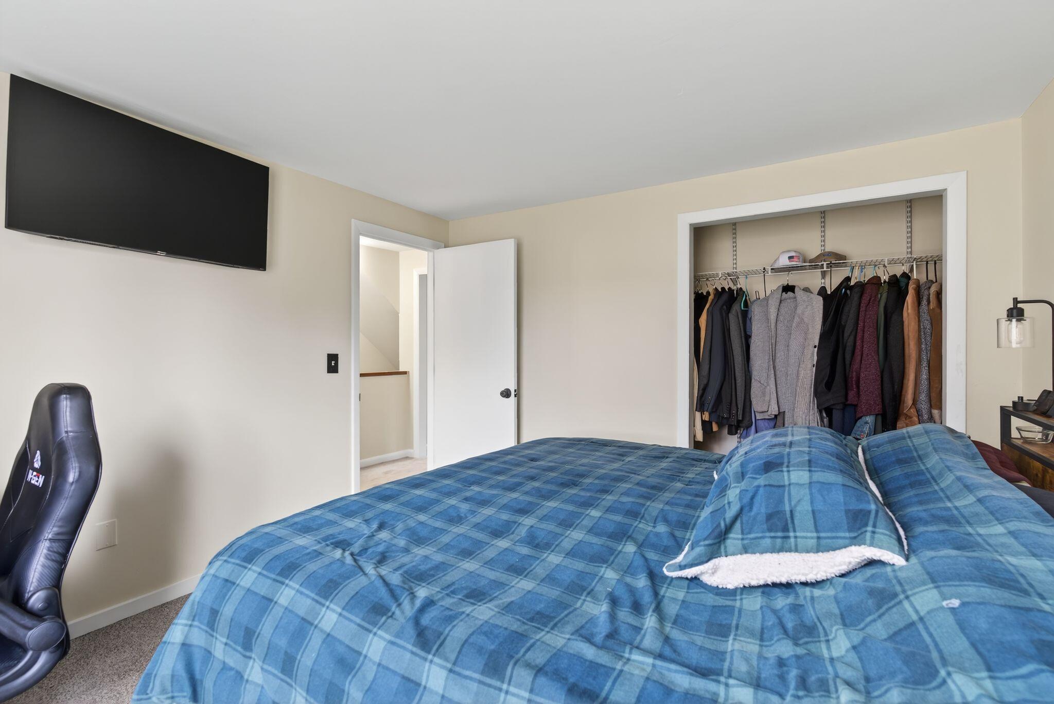 17 Graham Road, Unit 3 Westbrook, ME 04092 - Photo 17 of 35 20 Interior