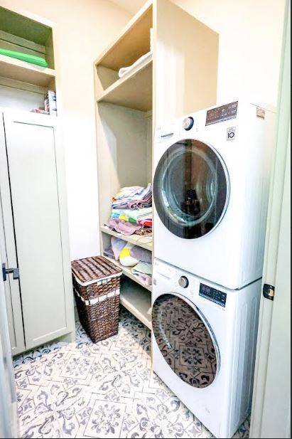 2025 Nelson Lane Murfreesboro, TN 37129 - Photo 29 of 35 a utility room with dryer and washer