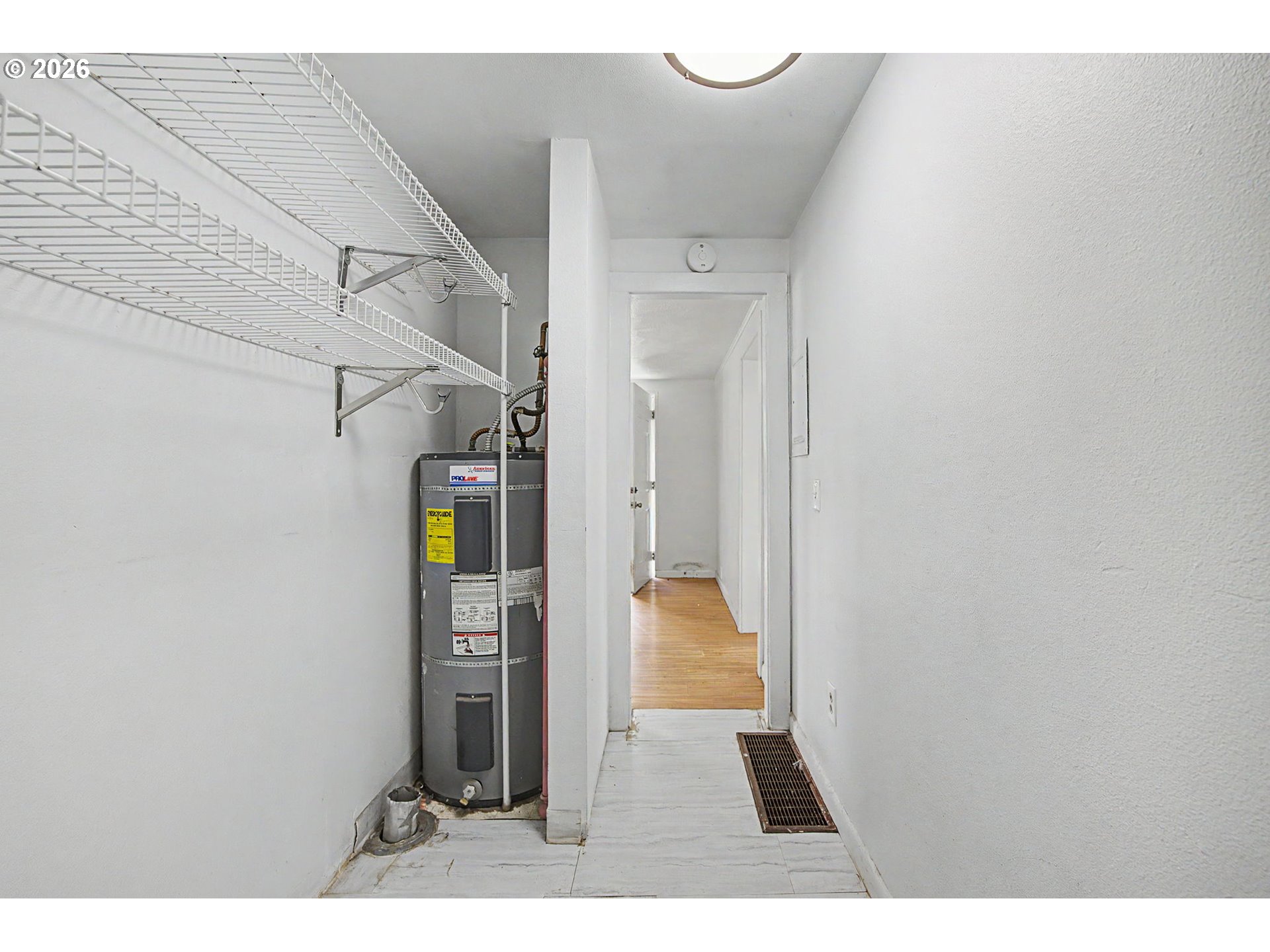 7441 Southeast Rural Street Portland, OR 97206 - Photo 28 of 47 Hallway
