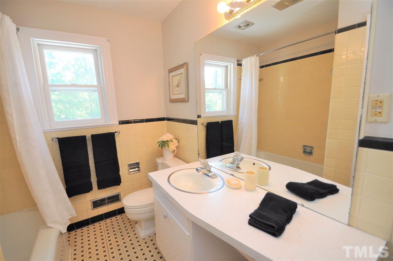 3636 Hope Valley Road Durham, NC 27707 - Photo 18 of 24 Gallery Image 18