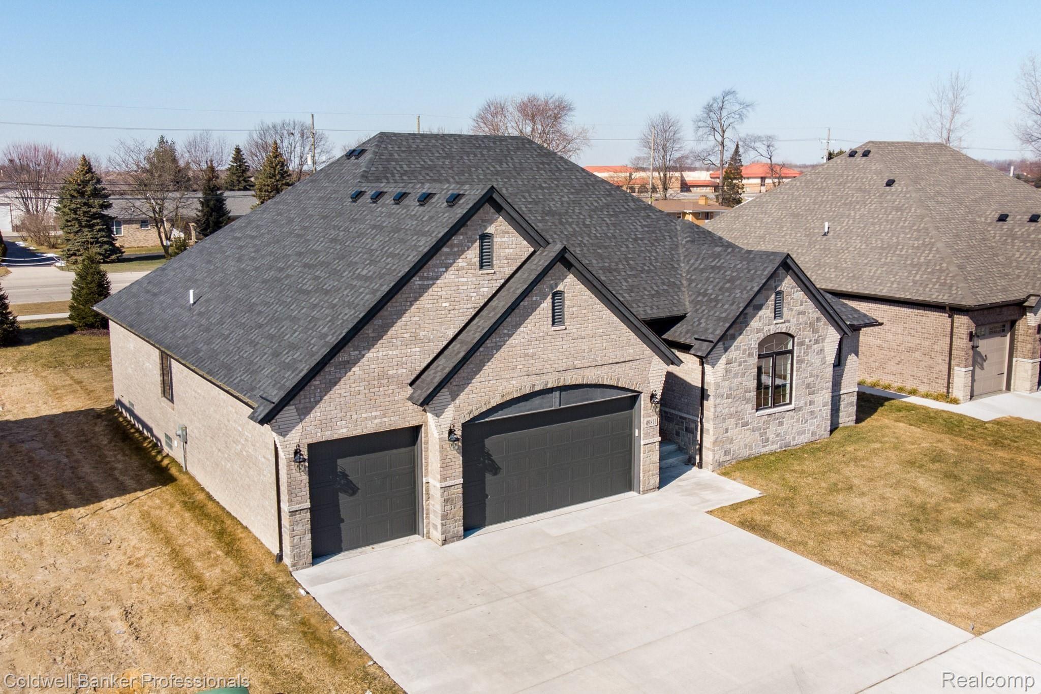 1085 Birkshire Ridge Rochester, MI 48307 - Photo 34 of 34 Full brick