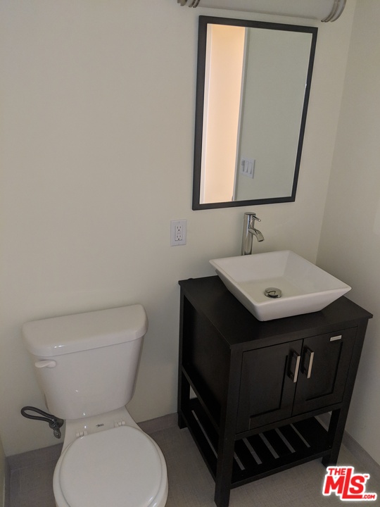 900 Dwight Avenue, Unit 206 Compton, CA 90220 - Photo 6 of 8