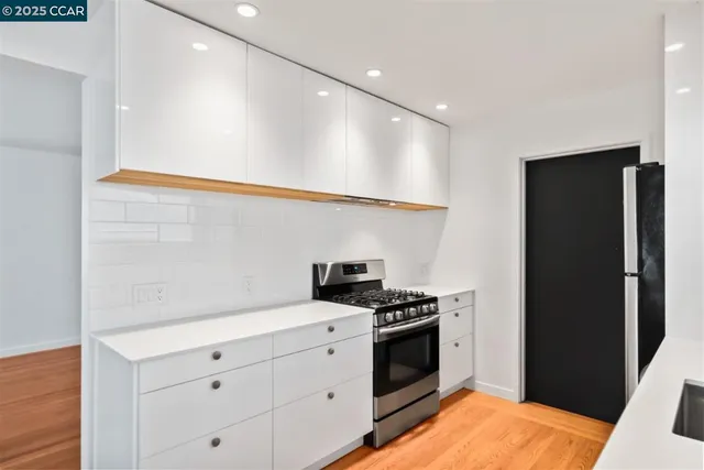 $1,249,000 | 905 61st Street, Oakland, CA 94608