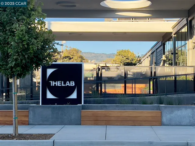 $1,249,000 | 905 61st Street, Oakland, CA 94608