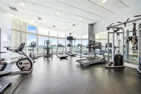 $565,000 | 725 Northeast 22nd Street, Unit 16B, Miami, FL 33137