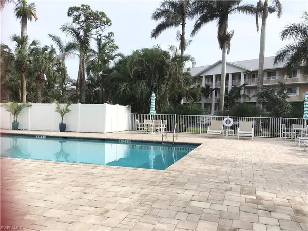 $3,800 | 3071 Sandpiper Bay Circle, Unit L301, Naples, FL 34112