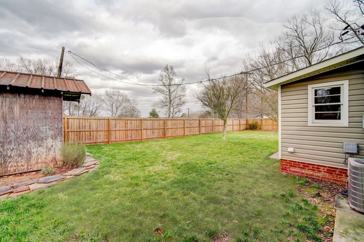 102 Finch Road Spartanburg, SC 29301 - Photo 17 of 28