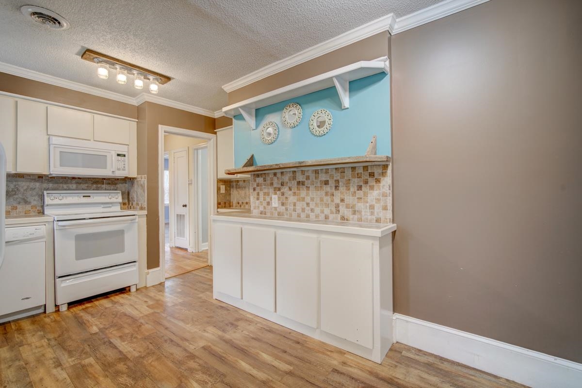 102 Finch Road Spartanburg, SC 29301 - Photo 2 of 28