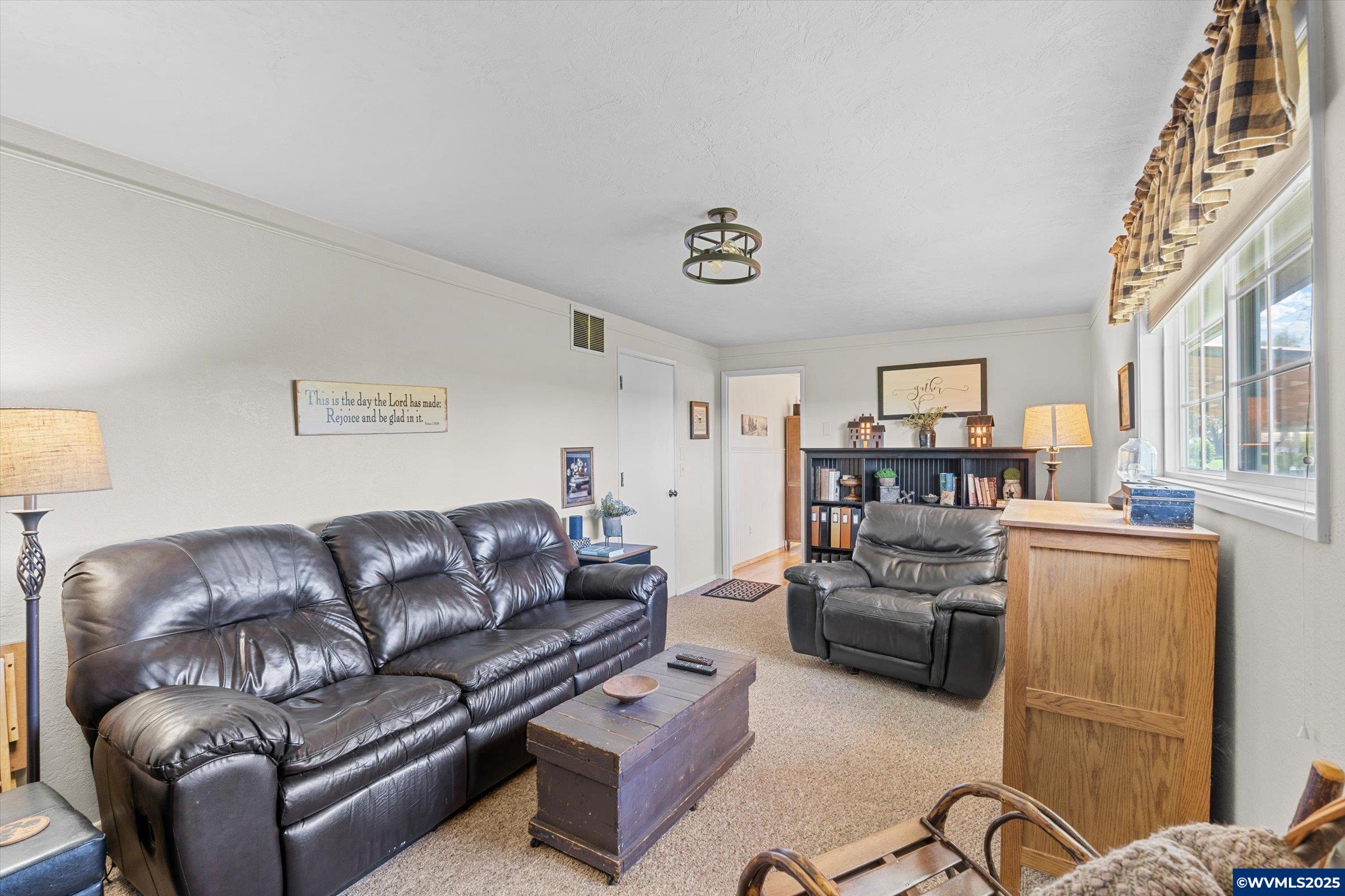 33920 Tallman Road Lebanon, OR 97355 - Photo 35 of 45 Gallery Image 35
