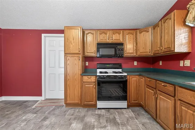 $249,900 | 561 Reservoir Street, Herculaneum, MO 63048