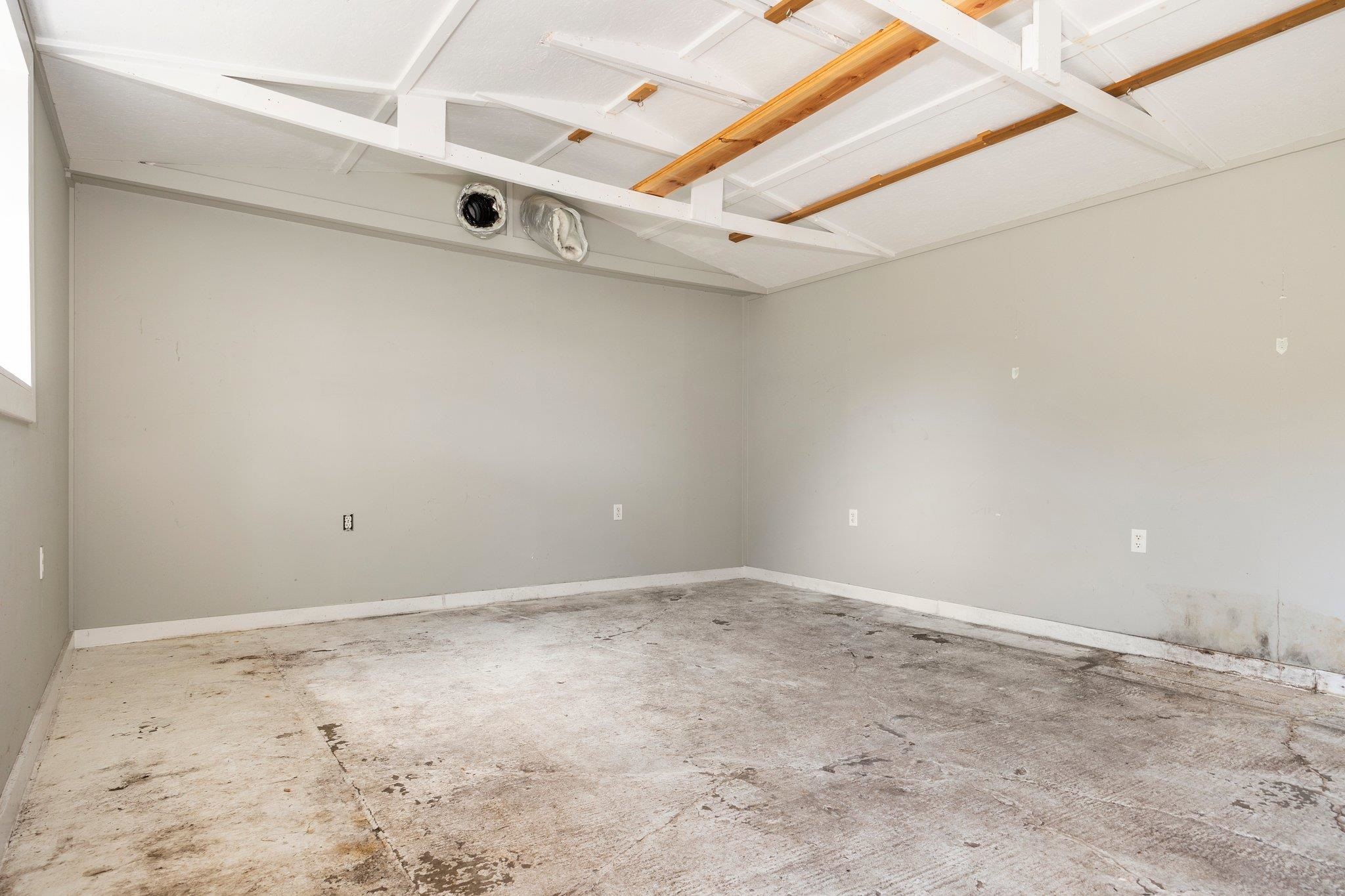 3803 Franke Road Traverse City, MI 49684 - Photo 20 of 45 1904142-19.JPG