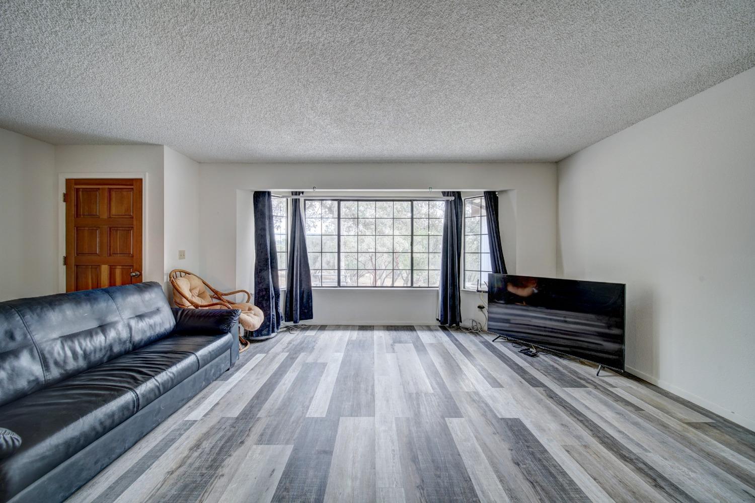 44679 Savage Road Coarsegold, CA 93614 - Photo 11 of 76 Gallery Image 11
