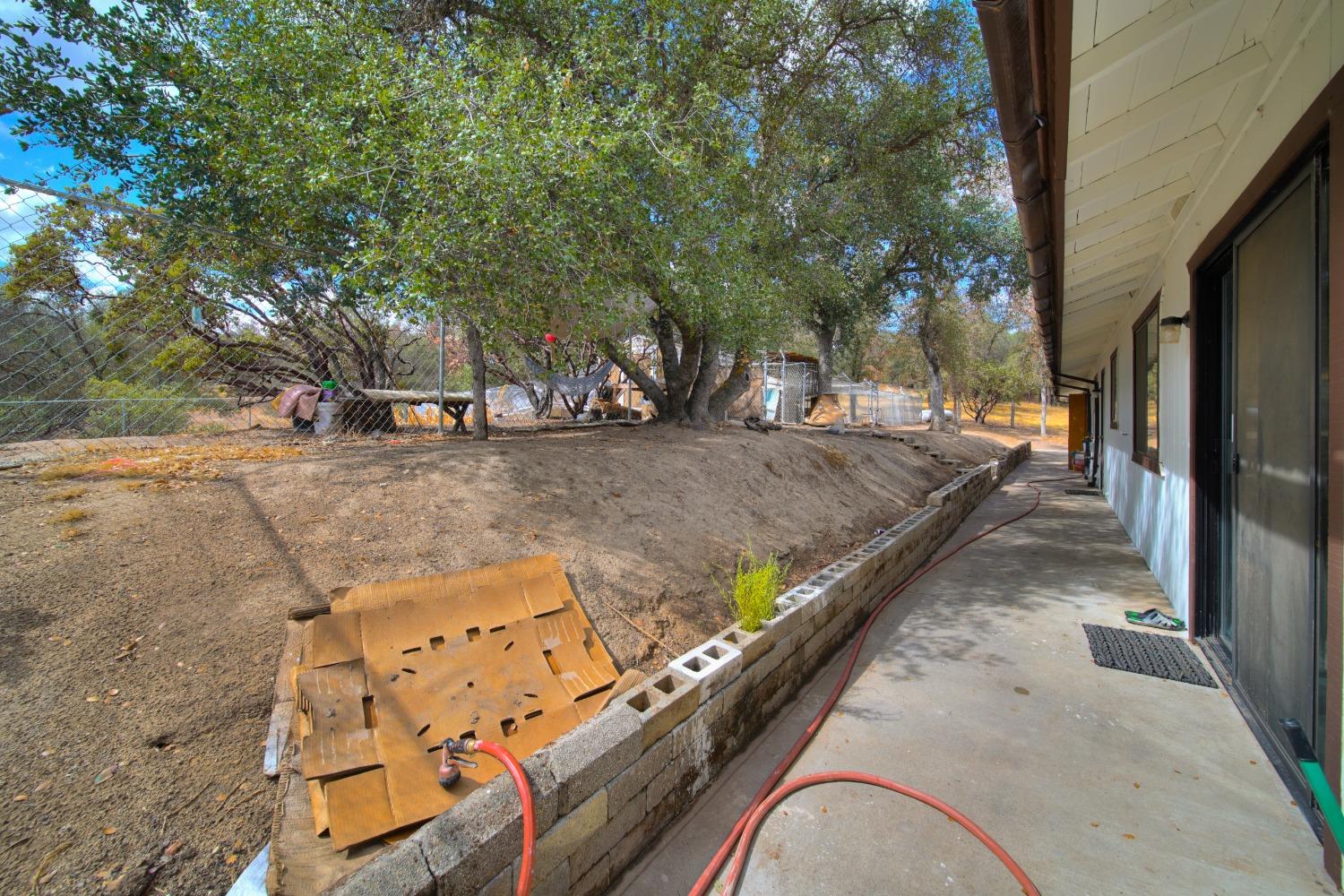 44679 Savage Road Coarsegold, CA 93614 - Photo 39 of 76 Gallery Image 39