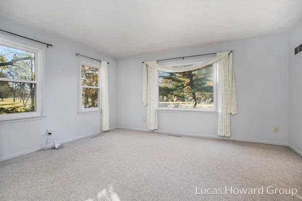 $370,000 | 8639 North 27th Street, Richland, MI 49083
