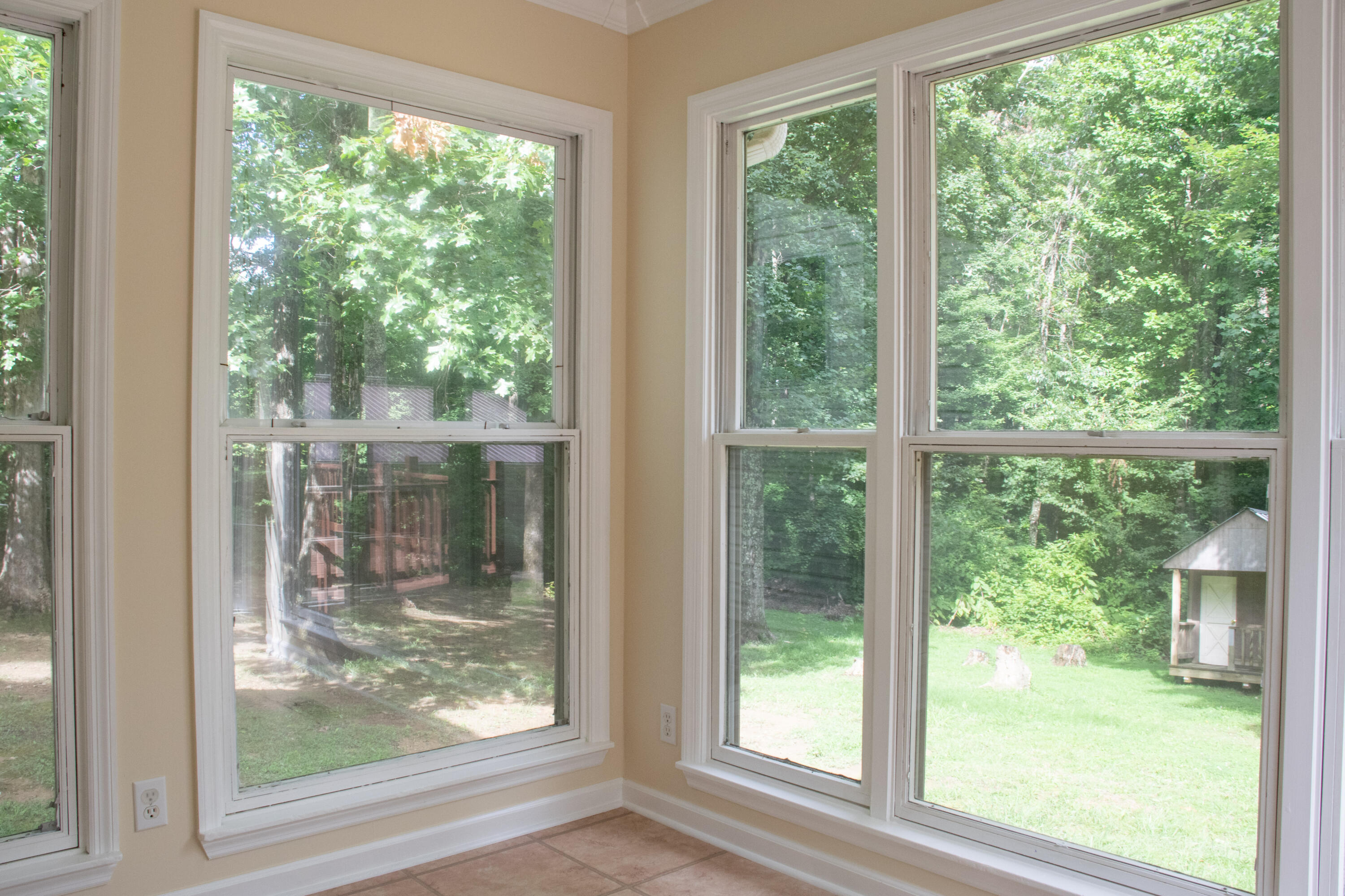185 Coppinger Road Chattanooga, TN 37405 - Photo 6 of 25 DSC_0556
