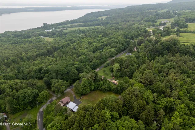 $396,000 | 48 Lakeview Avenue, Moriah, NY 12960