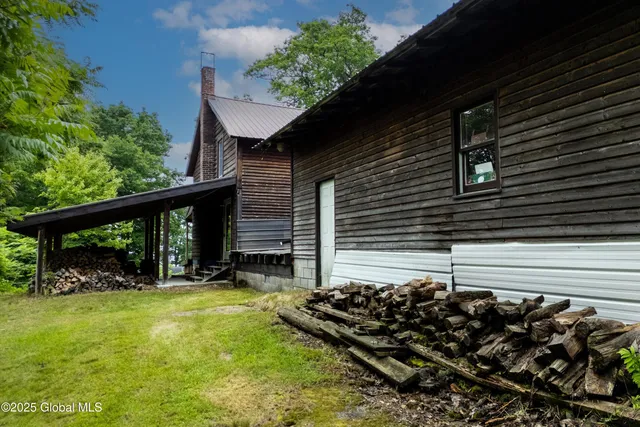 $396,000 | 48 Lakeview Avenue, Moriah, NY 12960