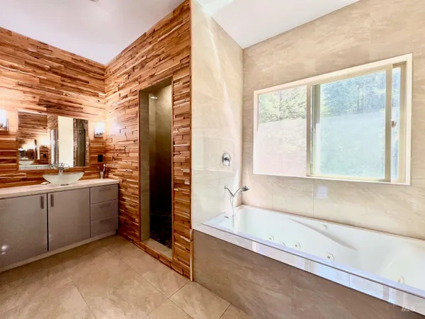 $699,000 | 22545 Angel Ridge Road, Peck, ID 83545