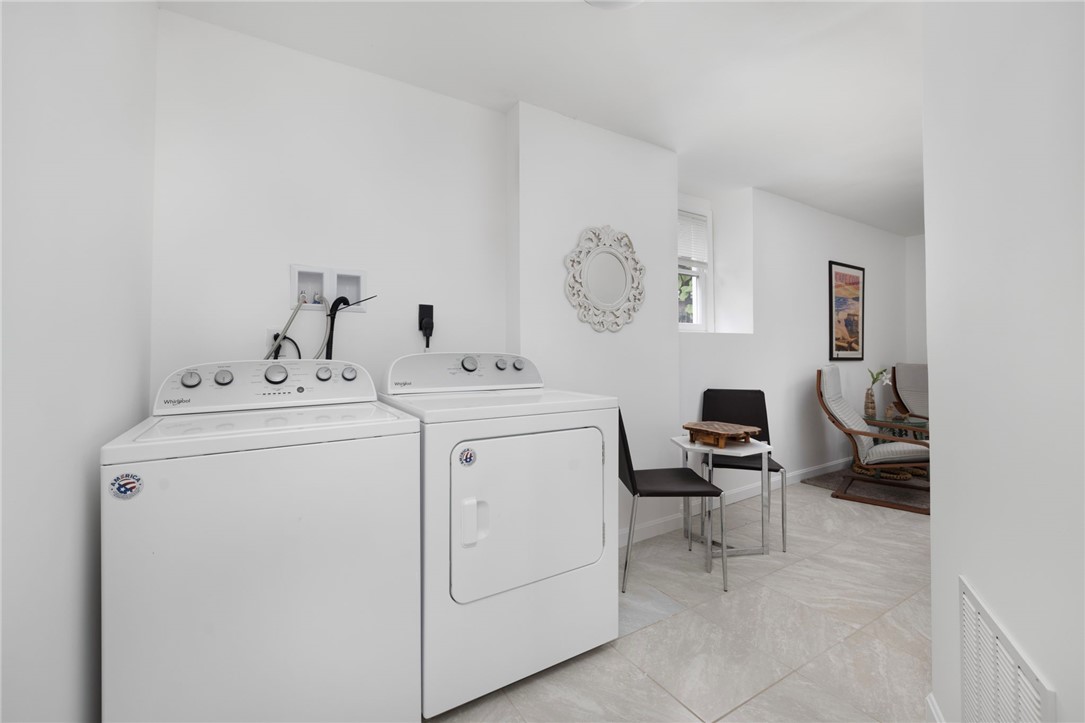 25 Webb Avenue Warwick, RI 02889 - Photo 21 of 33