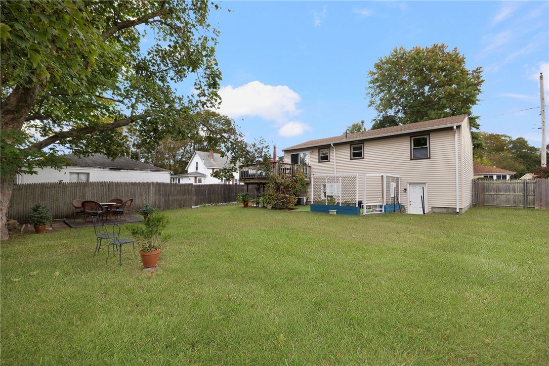 25 Webb Avenue Warwick, RI 02889 - Photo 28 of 33