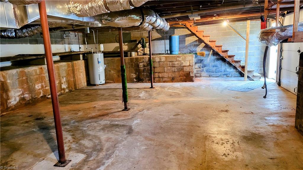 310 Sedge Garden Road Kernersville, NC 27284 - Photo 14 of 34 Lots of room in the basement!