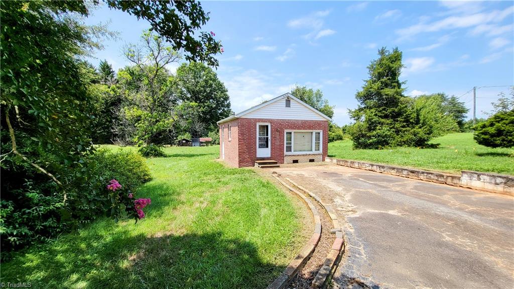 310 Sedge Garden Road Kernersville, NC 27284 - Photo 17 of 34 Detached apartment!