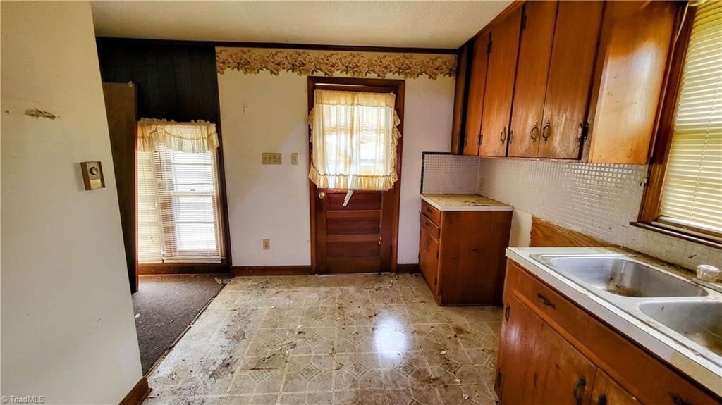 310 Sedge Garden Road Kernersville, NC 27284 - Photo 25 of 34