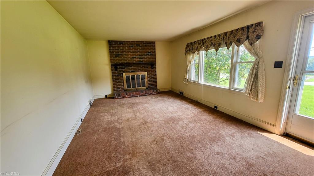 310 Sedge Garden Road Kernersville, NC 27284 - Photo 4 of 34