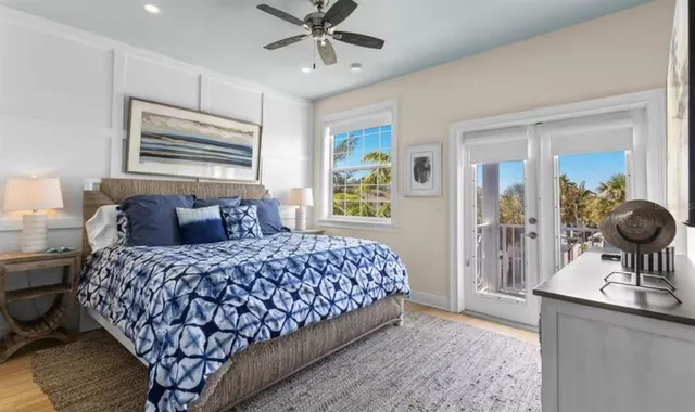 $2,690,000 | 4105 4th Avenue, Holmes Beach, FL 34217