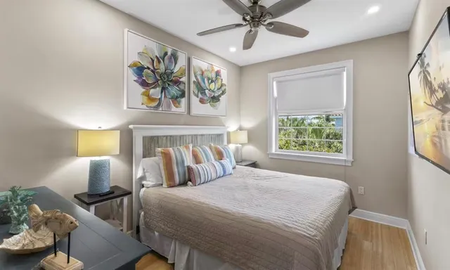 $2,690,000 | 4105 4th Avenue, Holmes Beach, FL 34217