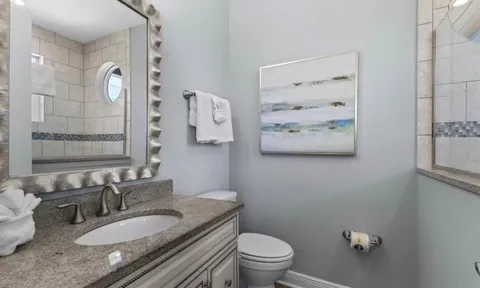 $2,690,000 | 4105 4th Avenue, Holmes Beach, FL 34217