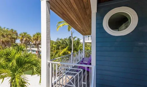 $2,690,000 | 4105 4th Avenue, Holmes Beach, FL 34217