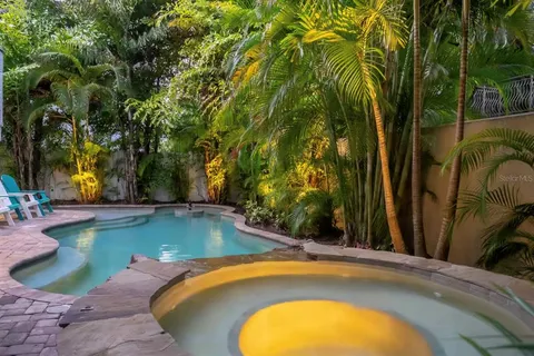 $2,690,000 | 4105 4th Avenue, Holmes Beach, FL 34217