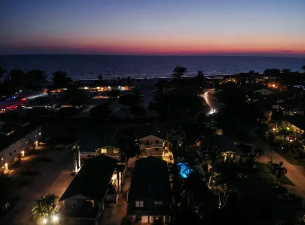 $2,690,000 | 4105 4th Avenue, Holmes Beach, FL 34217
