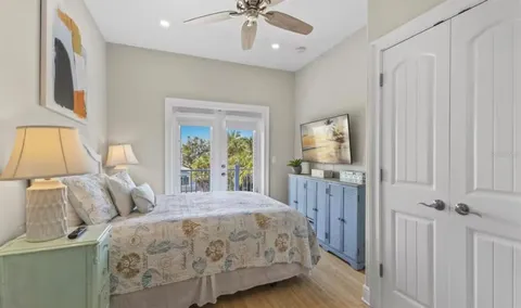 $2,690,000 | 4105 4th Avenue, Holmes Beach, FL 34217