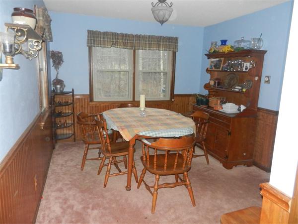 82 Crocker Nye Road Oakham, MA 01068 - Photo 4 of 7 a dining room with furniture and window