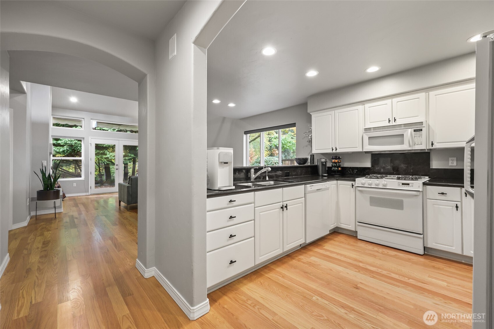 6605 Riviera Court Southeast Lacey, WA 98513 - Photo 11 of 40