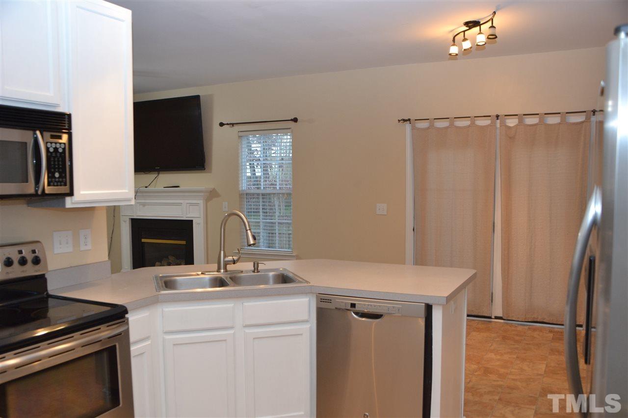 8424 Hobhouse Circle Raleigh, NC 27615 - Photo 6 of 25