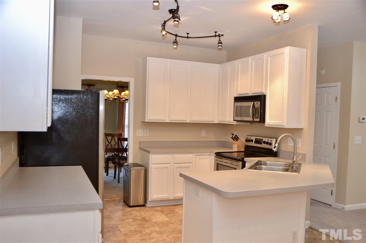 8424 Hobhouse Circle Raleigh, NC 27615 - Photo 7 of 25