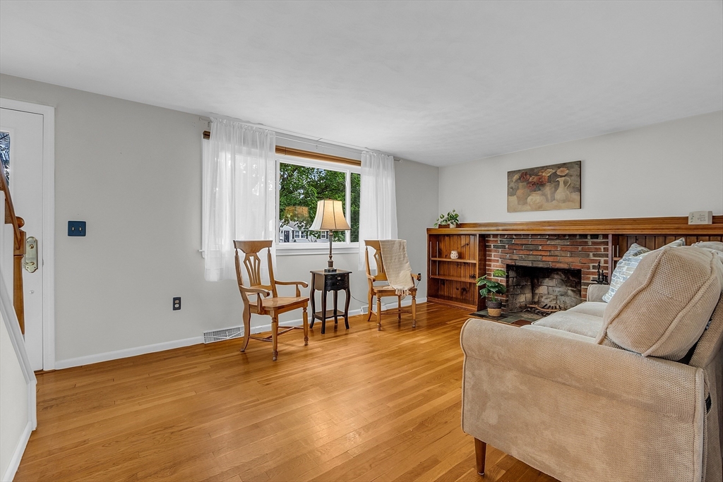 18 Edith Road Hudson, MA 01749 - Photo 10 of 30