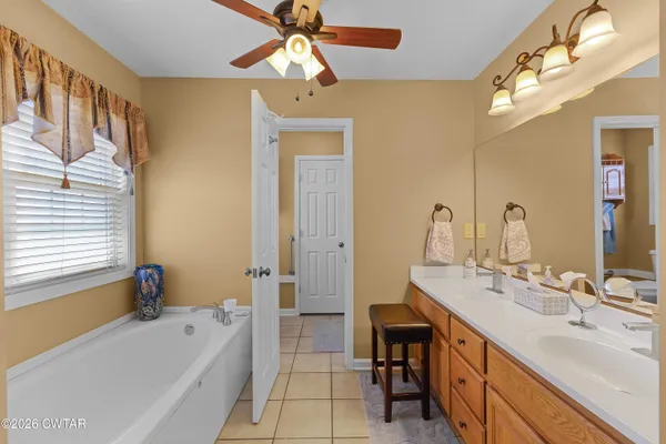 $459,900 | 28 Austin Cove, Jackson, TN 38305