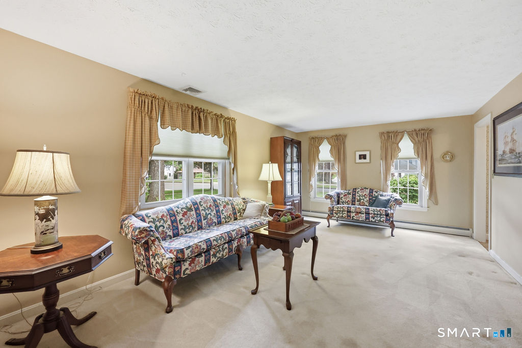 78 Wesleyan Road Glastonbury, CT 06033 - Photo 11 of 39