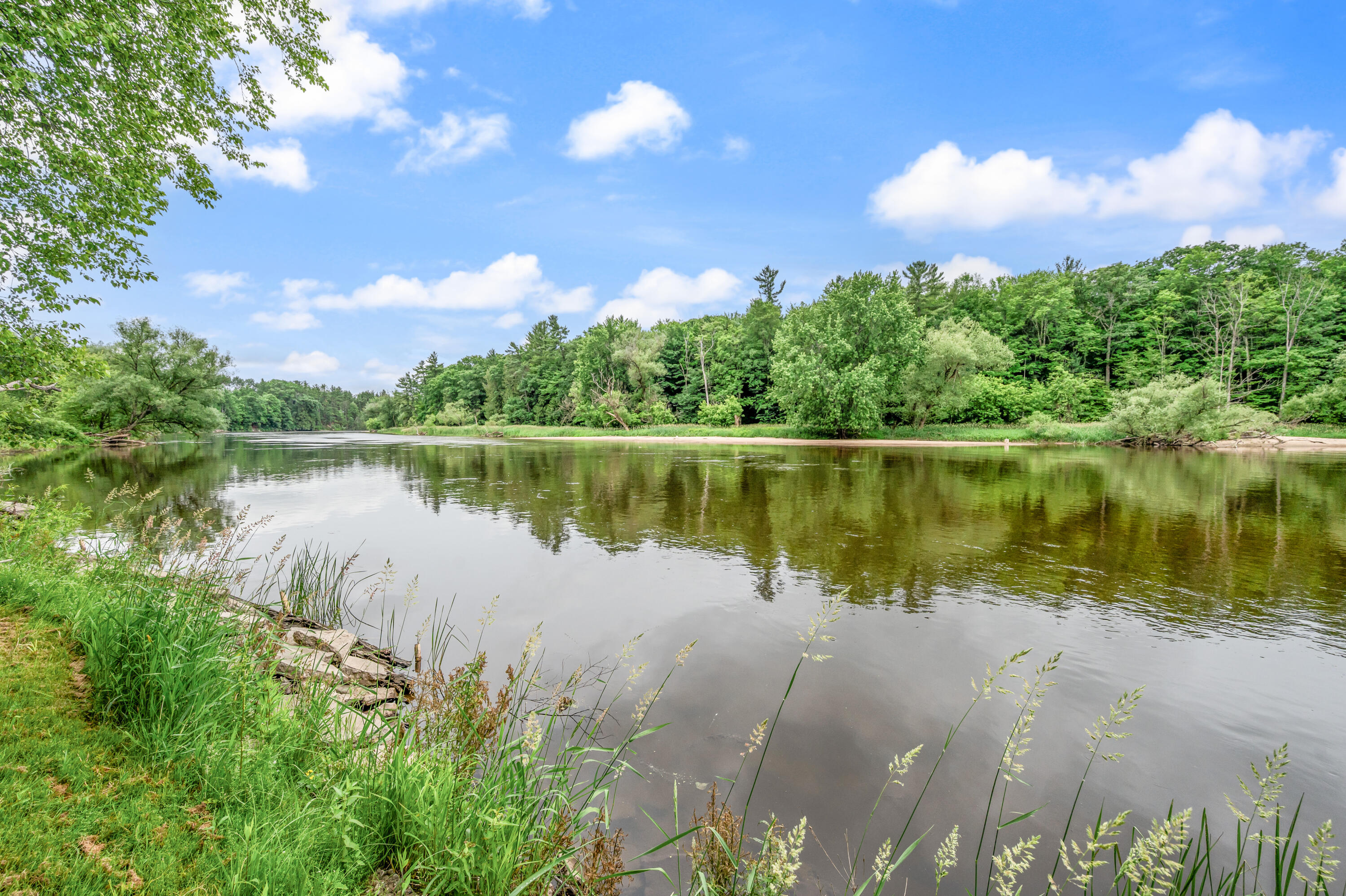 13325 Donna Road Big Rapids, MI 49307 - Photo 4 of 53 13325-DonnaDr-BigRapids-31