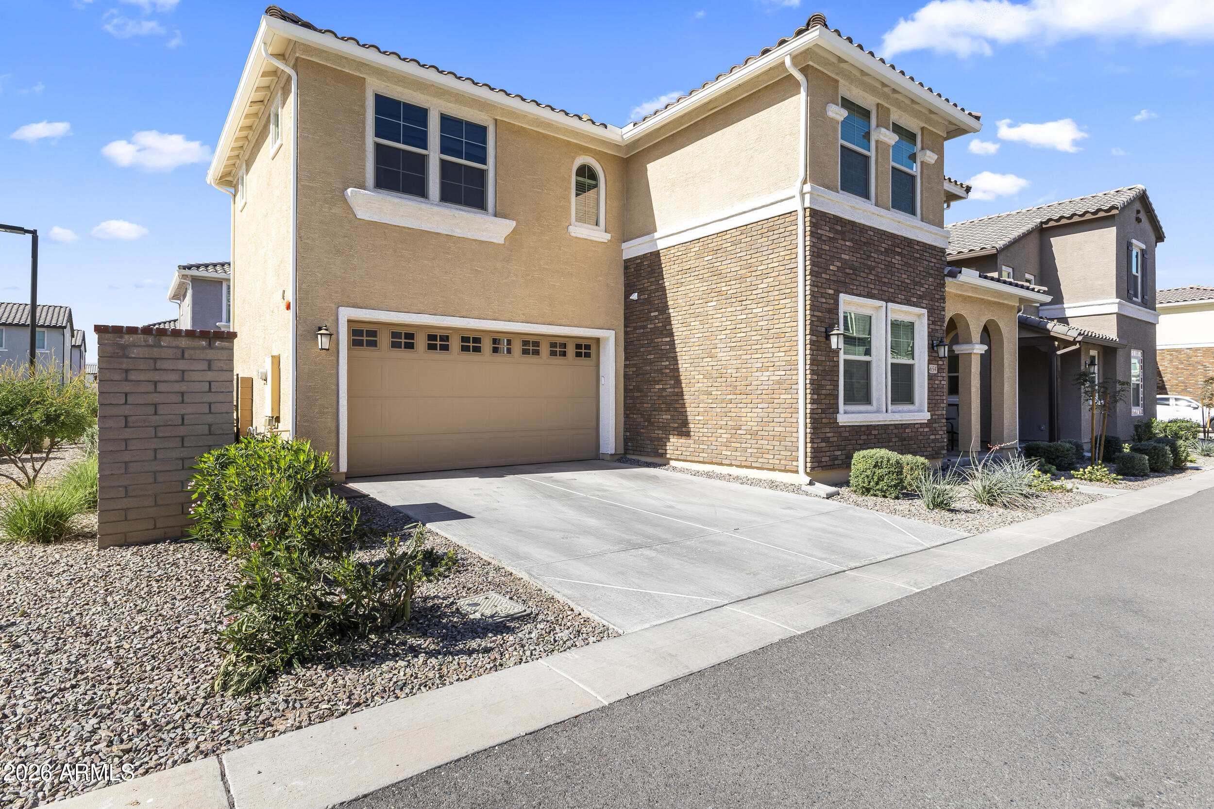 654 South Beebe Street Gilbert, AZ 85296 - Photo 3 of 26