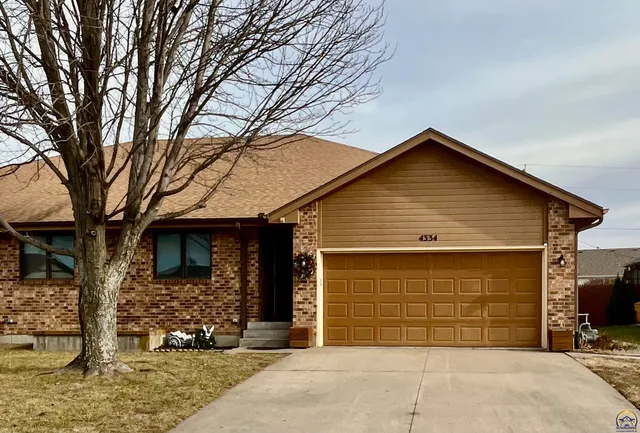 $239,900 | 4334 Southeast Wisconsin Avenue, Topeka, KS 66609
