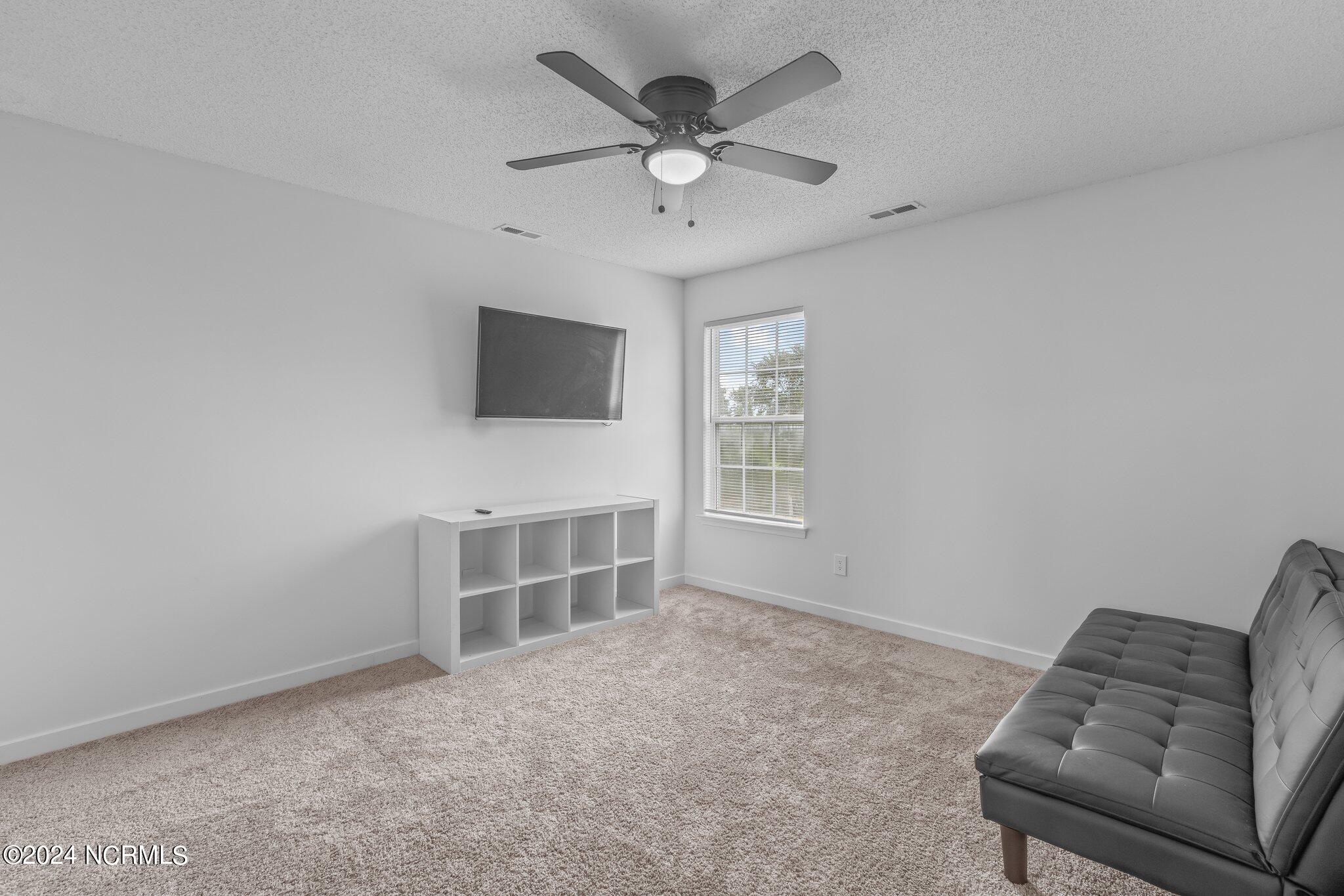 244 Green View Road Moyock, NC 27958 - Photo 20 of 27 16-web-or-mls-Photo Aug 20 2024, 2 15 44